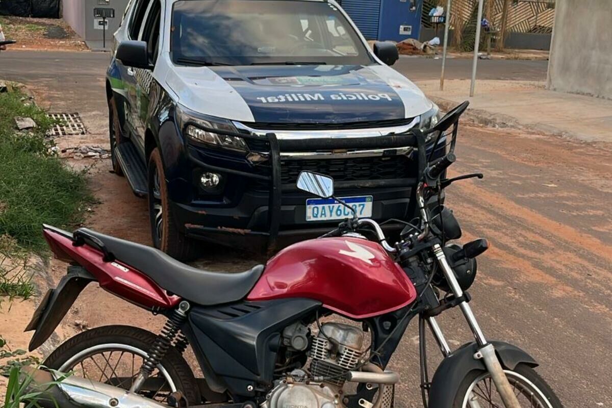 Imagem de compartilhamento para o artigo Motocicleta furtada é recuperada pela Polícia Militar em Chapadão do Sul da MS Todo dia